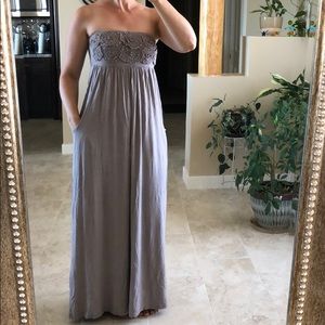 Maxi dress w/pockets and straps